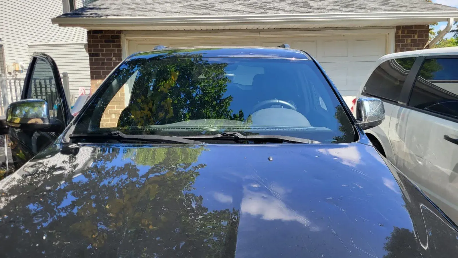 Jeep with replacement glass
